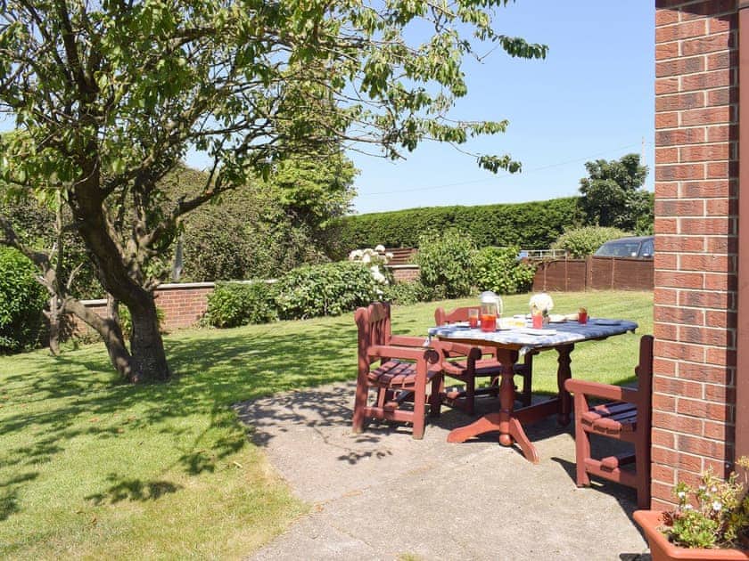 Patio area with outdoor furniture | Cherrytree Cottage, Loftus, Saltburn-by-the-Sea