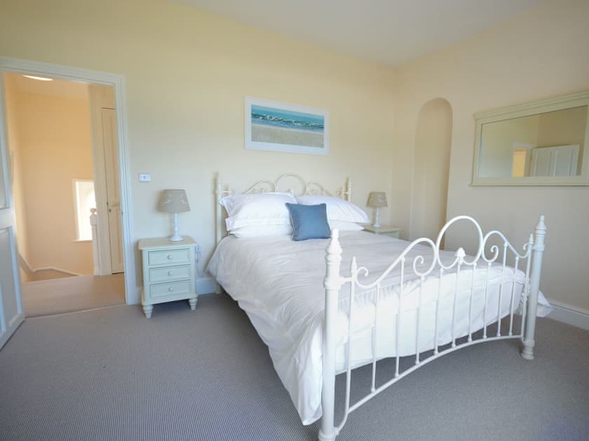 Light and airy double bedroom | Seagulls, Sandown