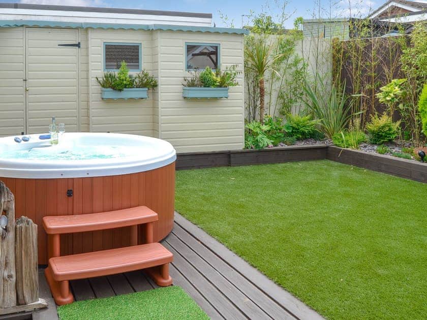 Relaxing hot tub  | Broadland Hideaway, Martham, near Great Yarmouth