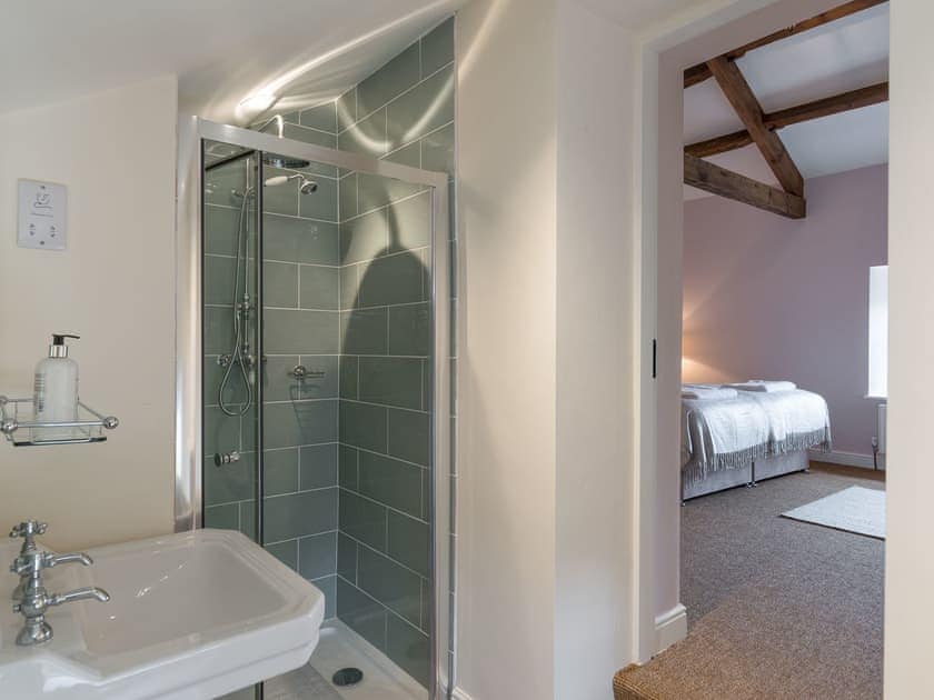 En-suite shower room | Helwith Cottage, Helwith, near Marske