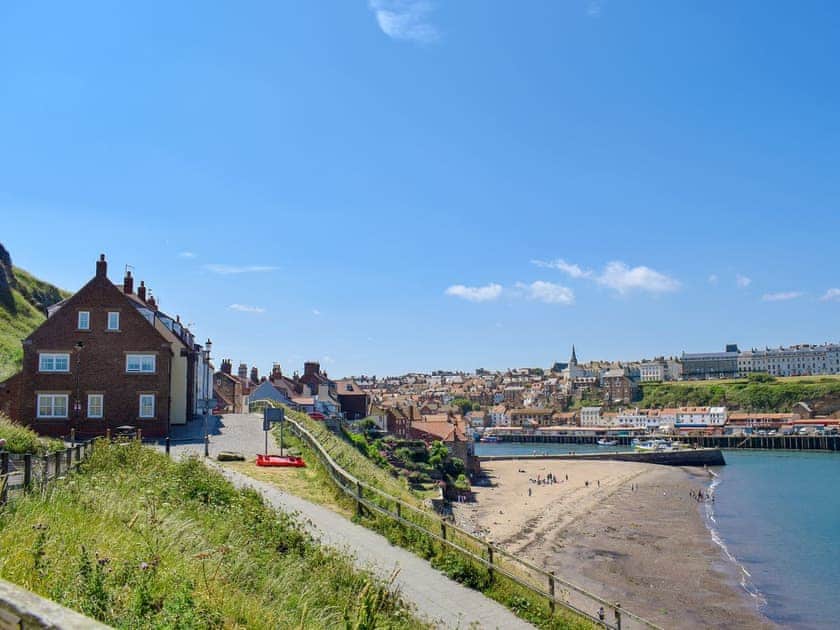 Wonderful holiday home in an amazing location | Captains Cottage, Whitby