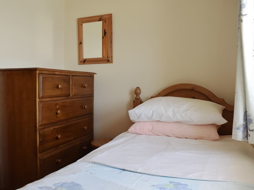 Cosy single bedroom | Bosuns Cottage, Whitby 