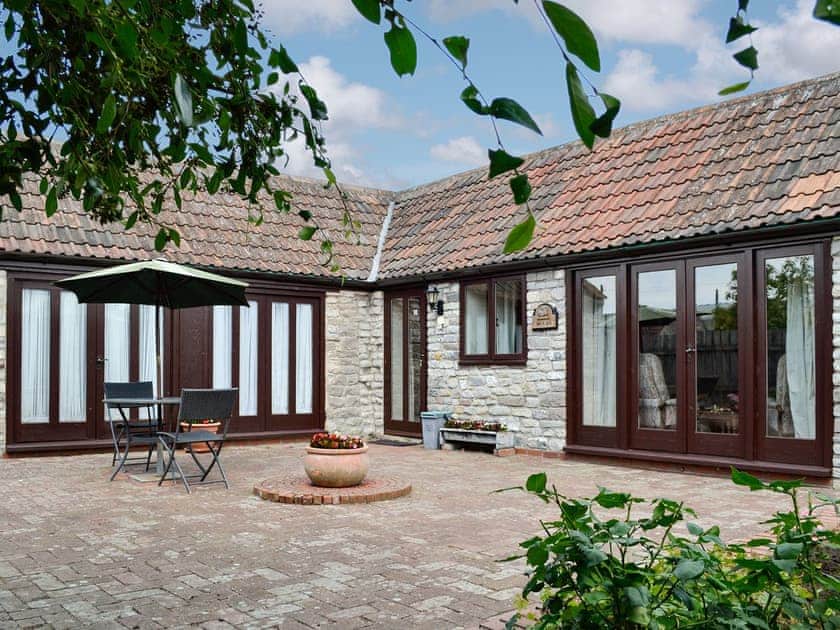 Lovely detached holiday property | Daisy Cottage, Chipping Sodbury