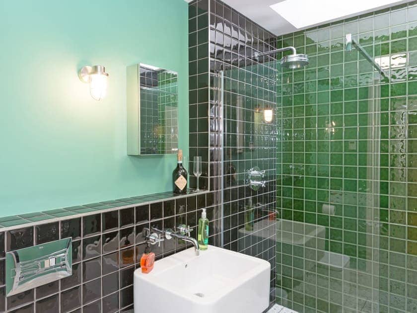 Lovely en-suite bathroom | The Coach House, High Urpeth, near Chester-le-Street