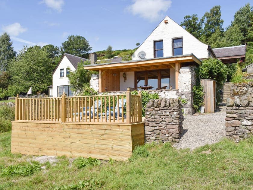 Outstanding holiday home | The Old Barn - Lakeview Cottages at Mondhui, Port of Menteith