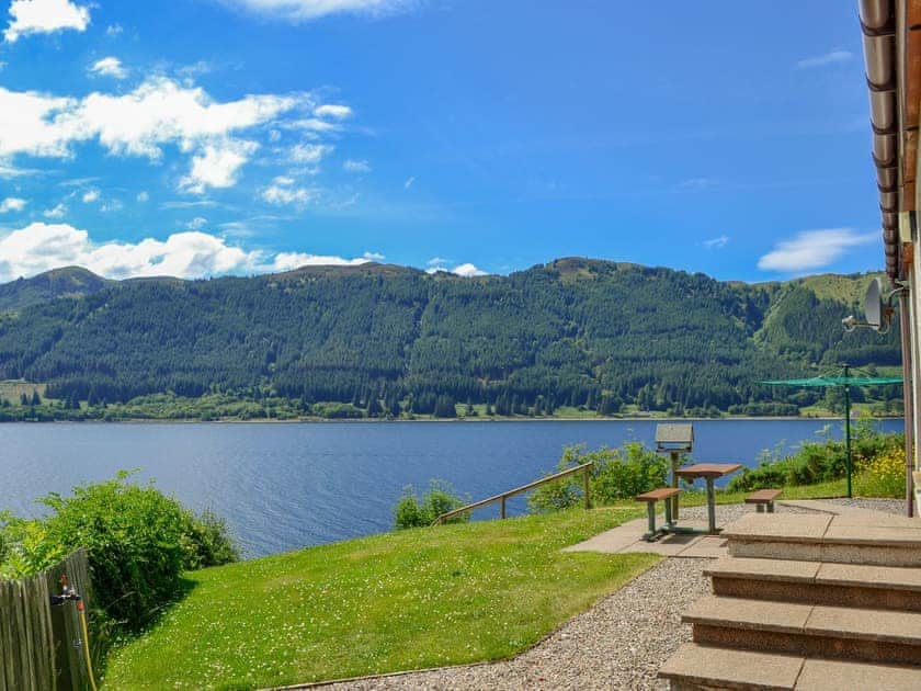 Beautiful views over the Five Sisters of Kintail and Loch Duich | Shoreside - Mullardoch Cottages, by Inverinate, Kyle