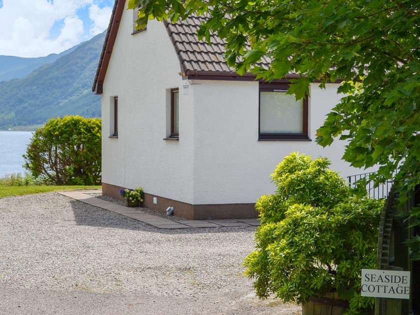 Wonderful holiday home | Seaside Cottage - Mullardoch Cottages, by Inverinate, Kyle