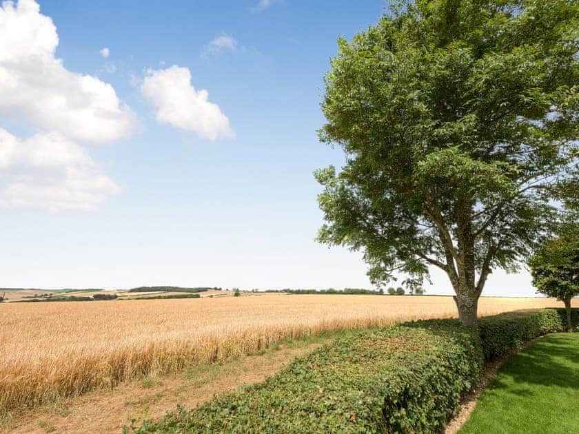 Stunning views | Woody’s Top, Ruckland, near Louth