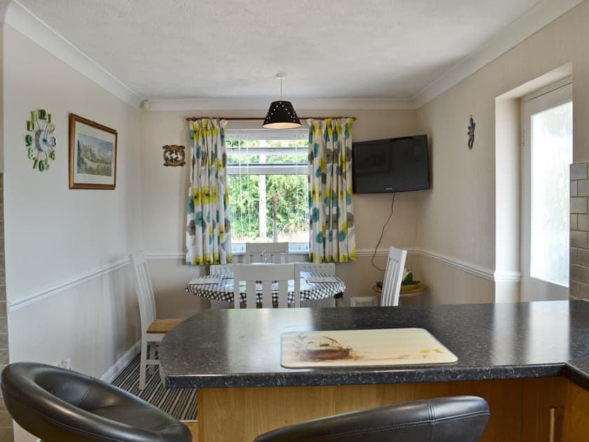 Spacious kitchen/dining room | Authorpe Bungalow, Hogsthorpe, near Skegness