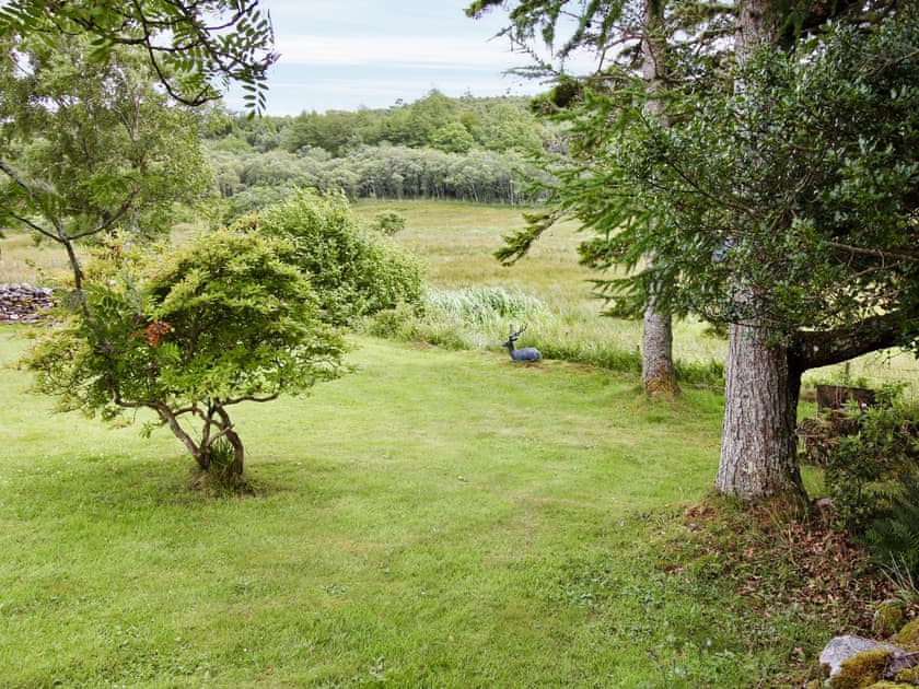 Use of 5½ acres of the owner’s grounds | Coelard Farmhouse, Appin