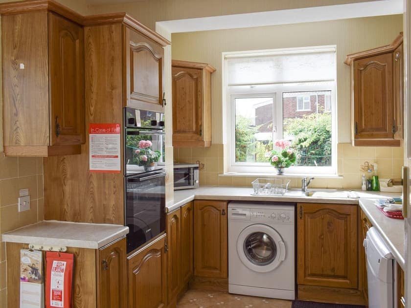 Fully appointed kitchen | Rose Garth, Robin Hood’s Bay
