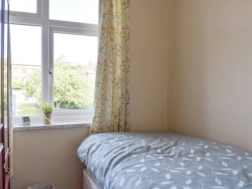 Cosy single bedroom | Rose Garth, Robin Hood’s Bay