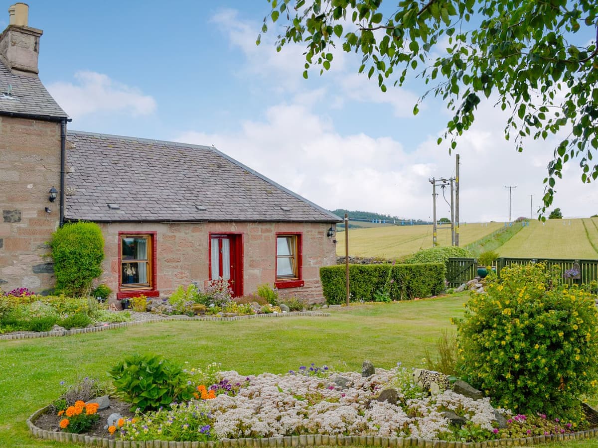 Laurel Bank holiday cottage near the Cairngorms