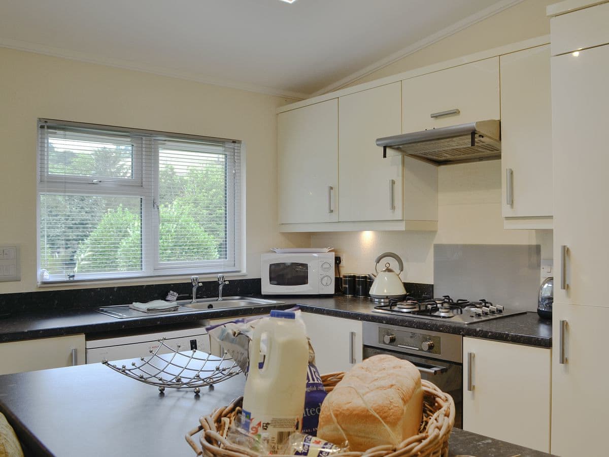Boatside - Wye Lodge - Image 5