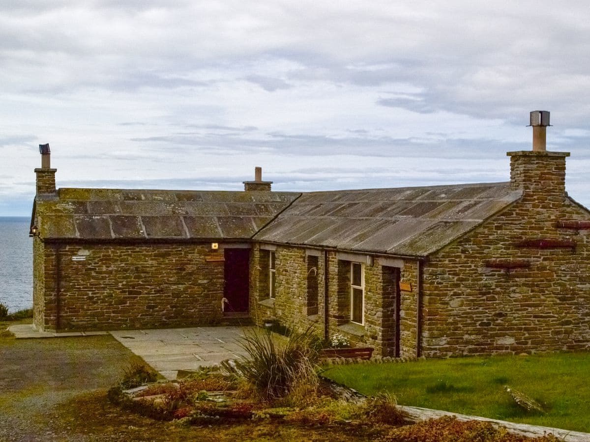 Bisgeos Three Island View Ref W42427 In Westray Orkney