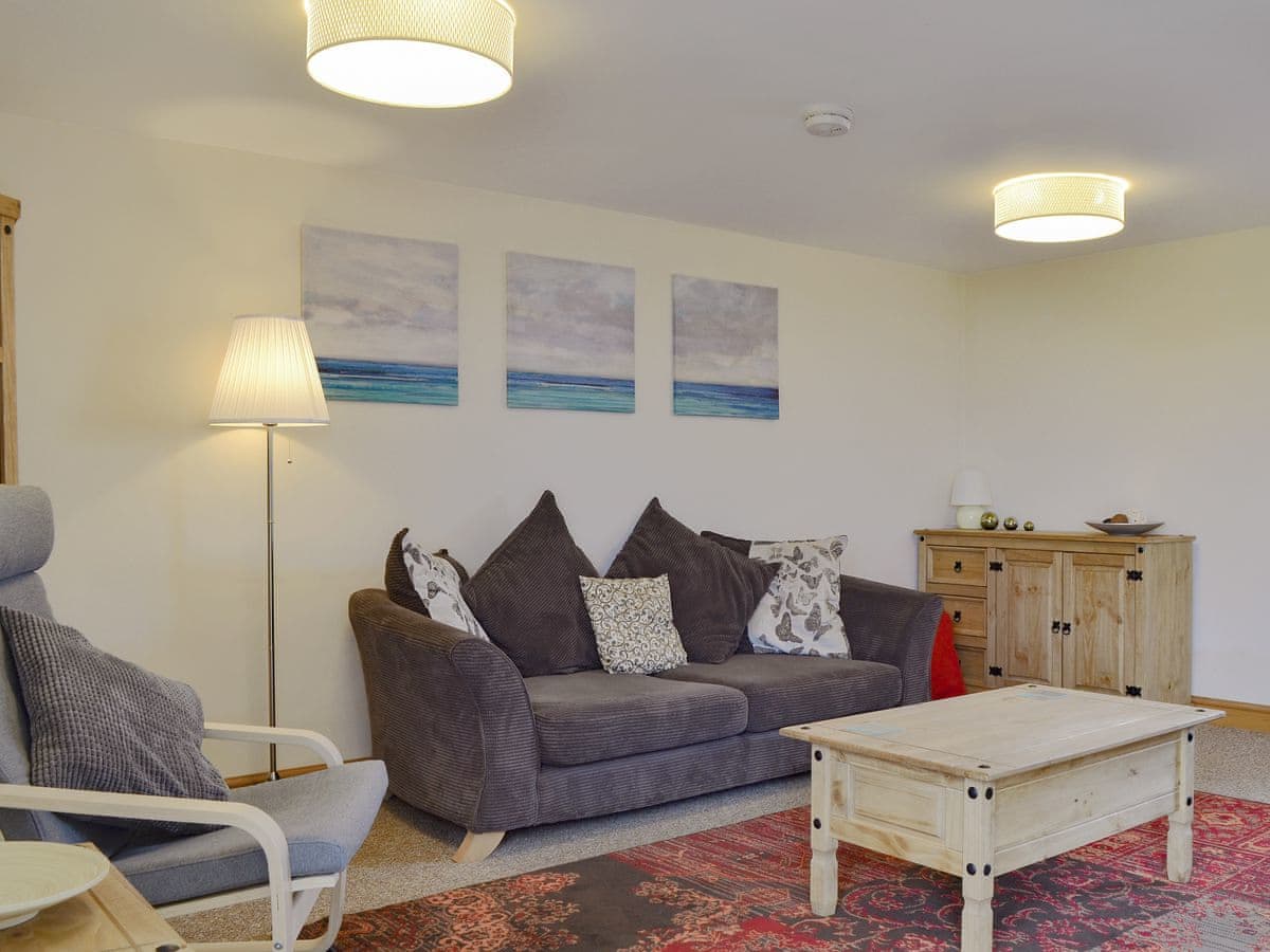 Smiths Farm Cottages The Stables Ref Ukc3749 In Charmouth