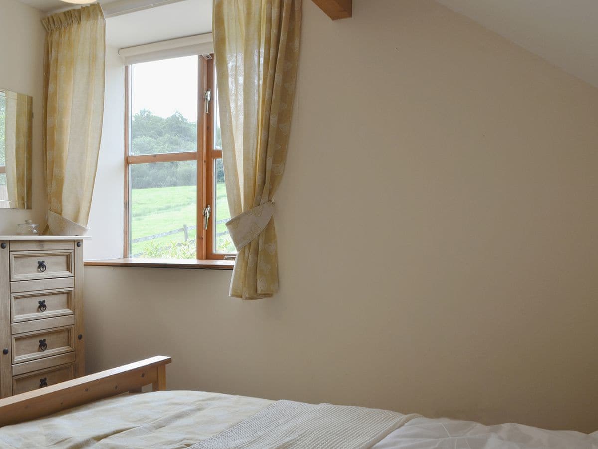 Smiths Farm Cottages The Stables Ref Ukc3749 In Charmouth