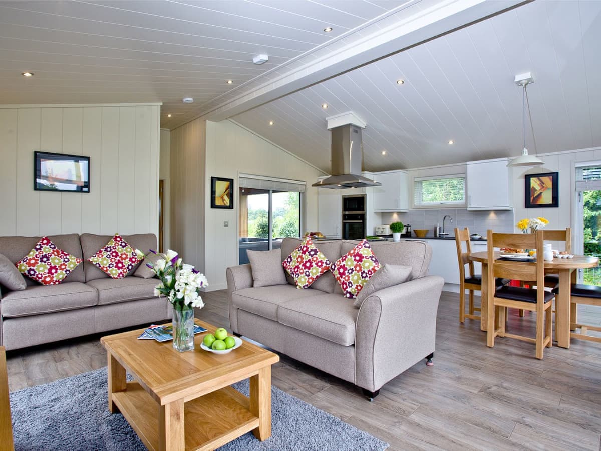 Willow Lodge - Holiday lodge in Southern England - Image 3