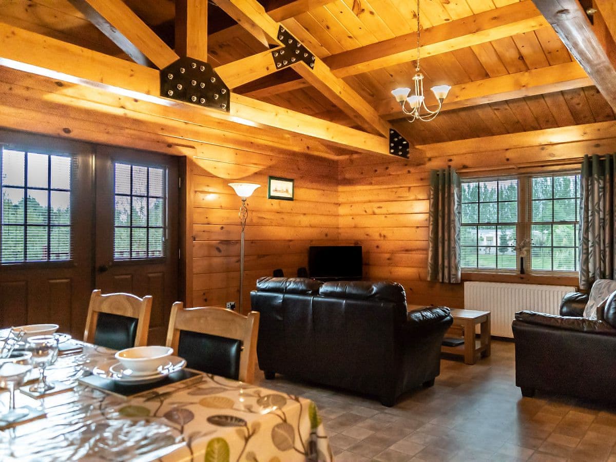 Lake View Lodges - No. 1 Lake View Lodge - Holiday Lodge in Central England - Image 4