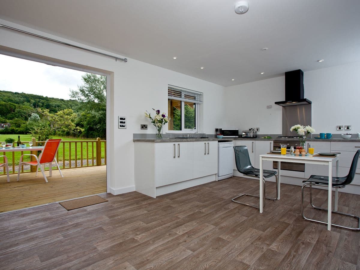 The Clover Lodge - Holiday lodge in South West England - Image 3