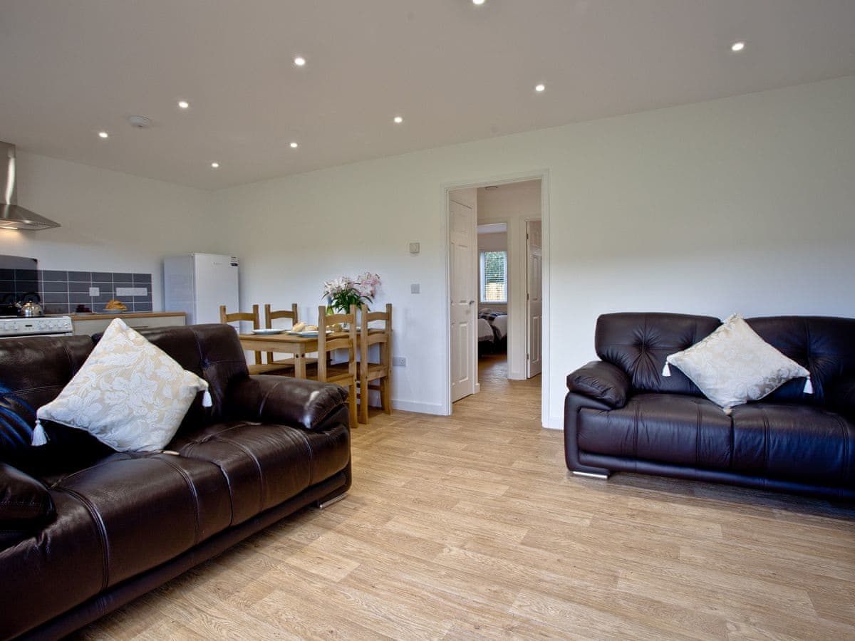 Woodpecker Lodge - Holiday lodge in South West England - Image 3