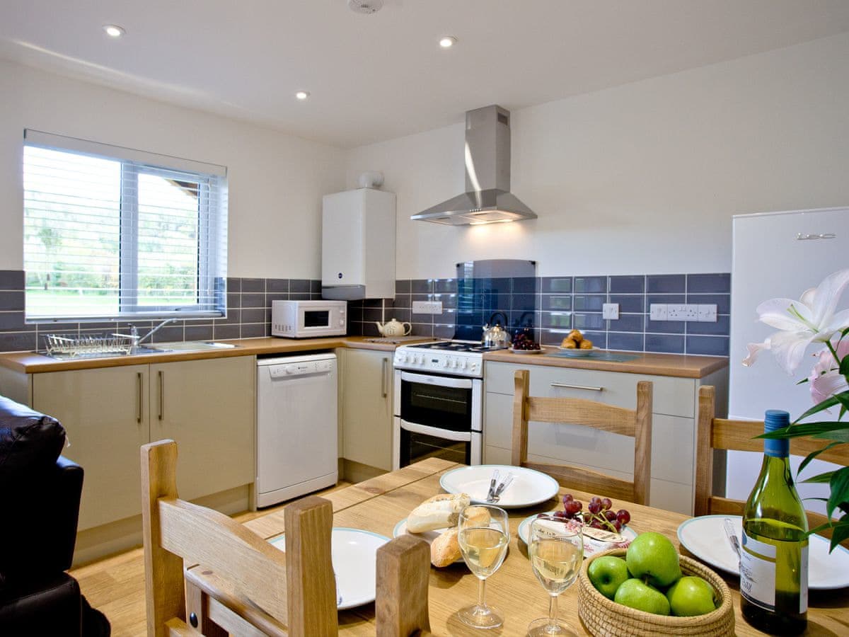 Woodpecker Lodge - Holiday lodge in South West England - Image 4