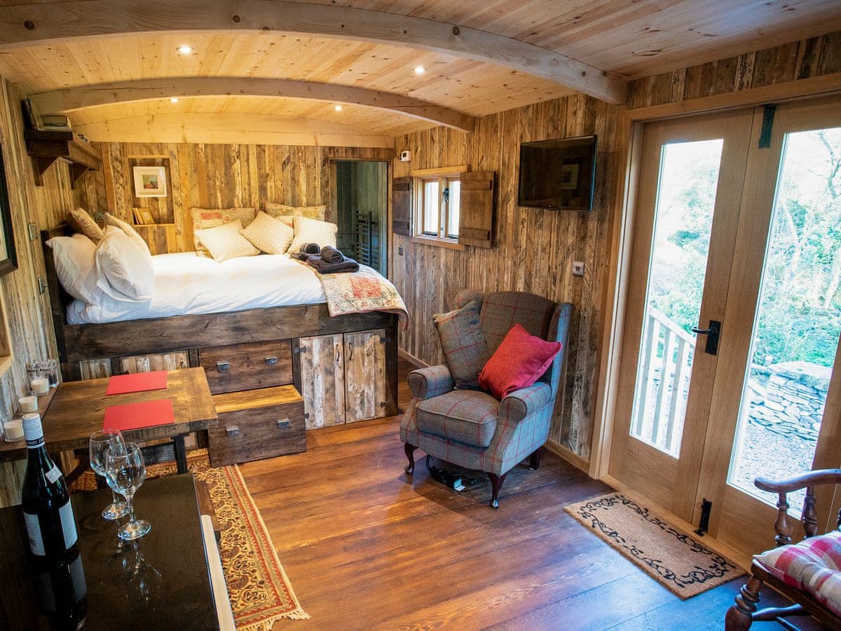 The Shepherds Hut At Gowan Bank Farm Ref Uk10229 In Ings Near