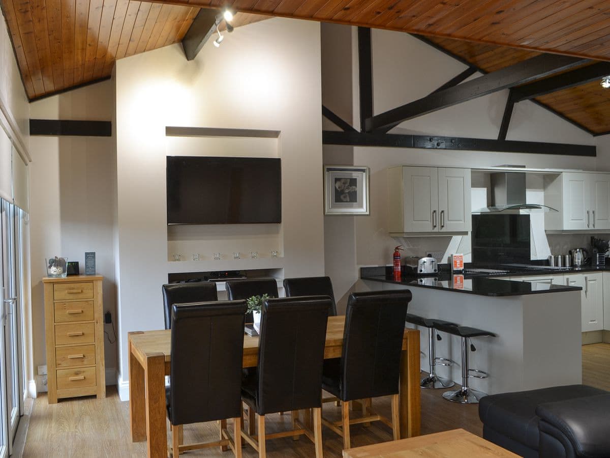 Otterburn Hall Lodges - Leafy Run - Image 2