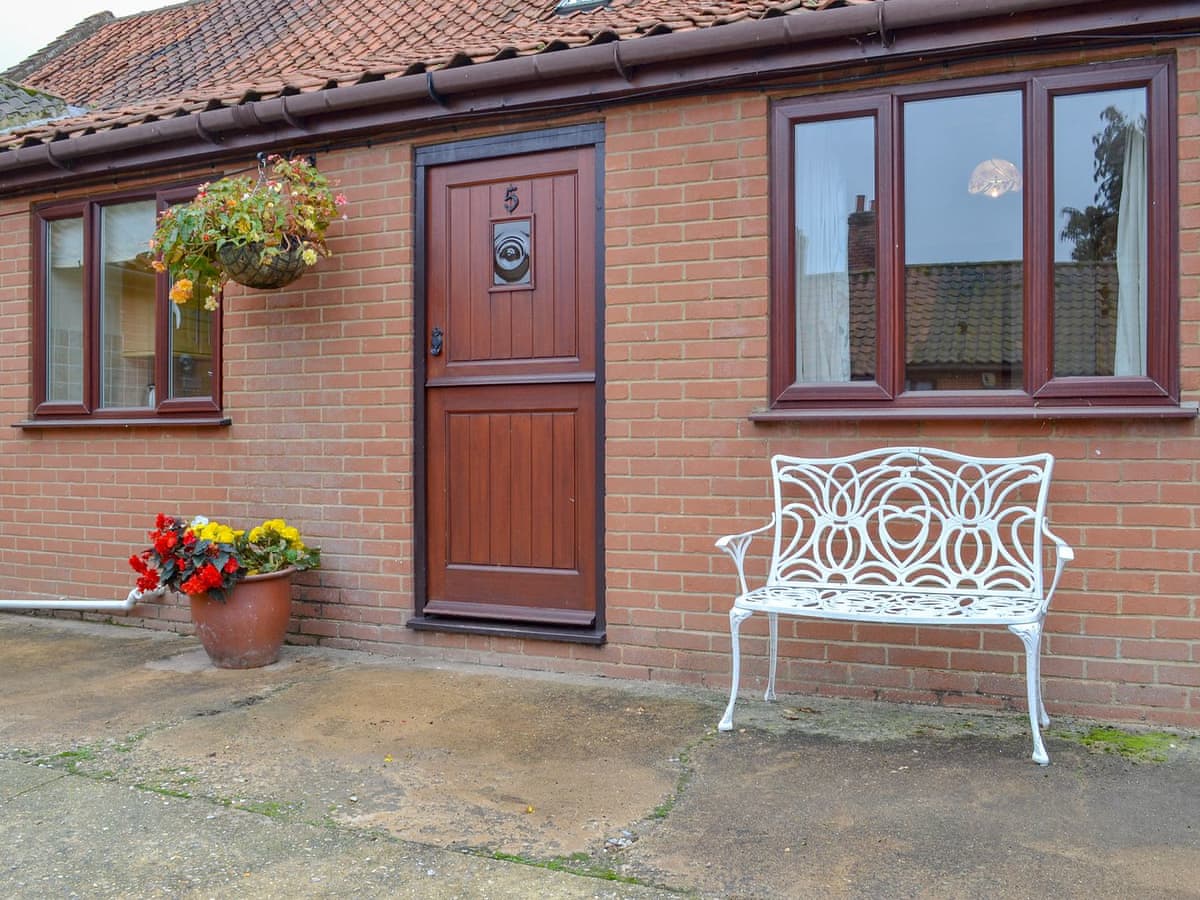 Moor Farm Stable Cottages Stable Cottage 5 Ref Ukc3744 In