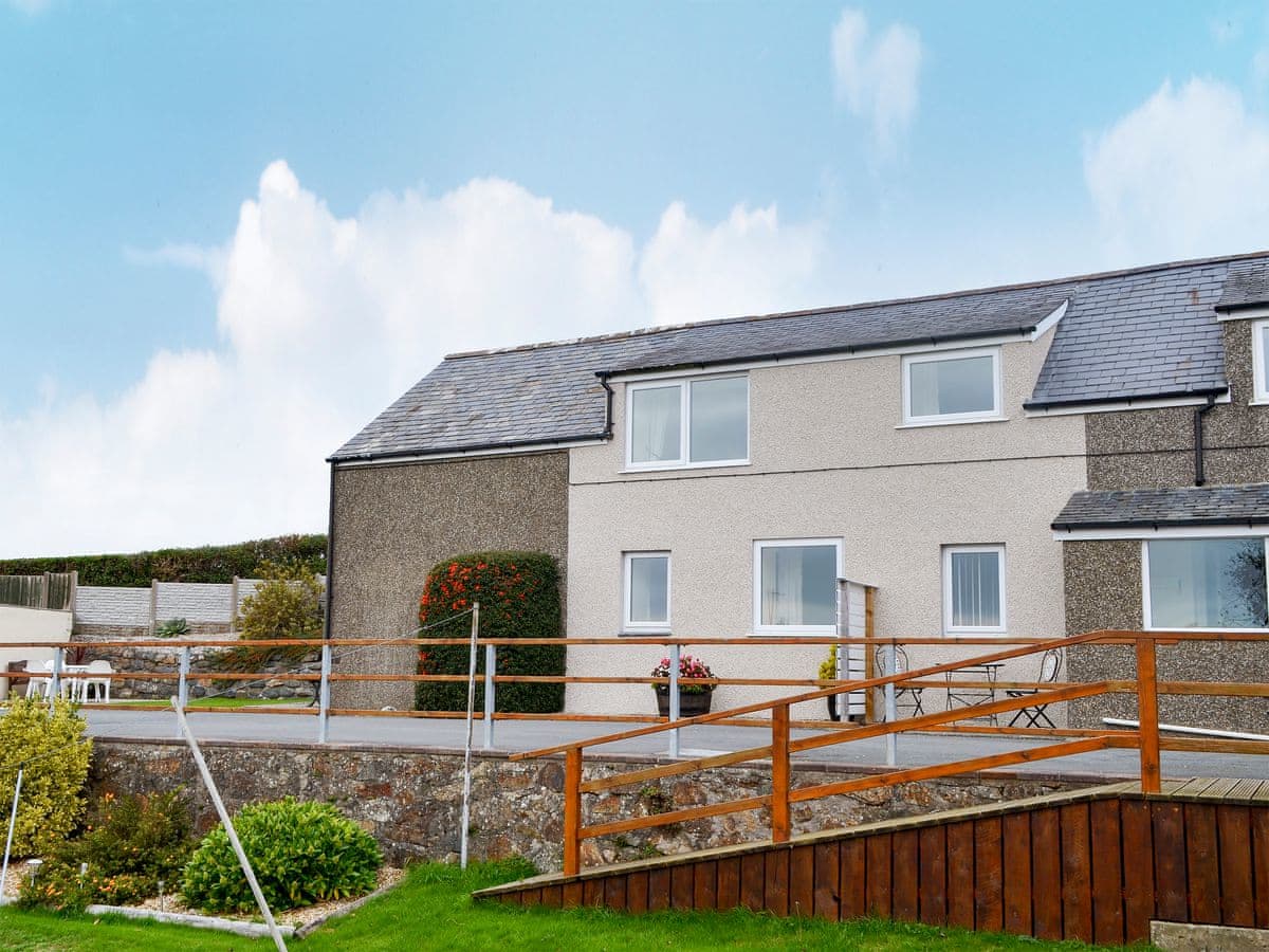 Fron Erch Cottages