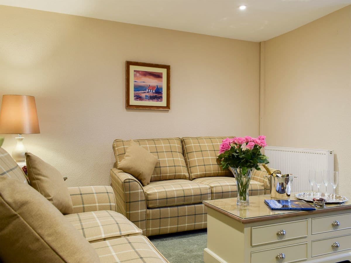 The Lodge Cottage - Holiday lodge in Central Scotland - Image 3