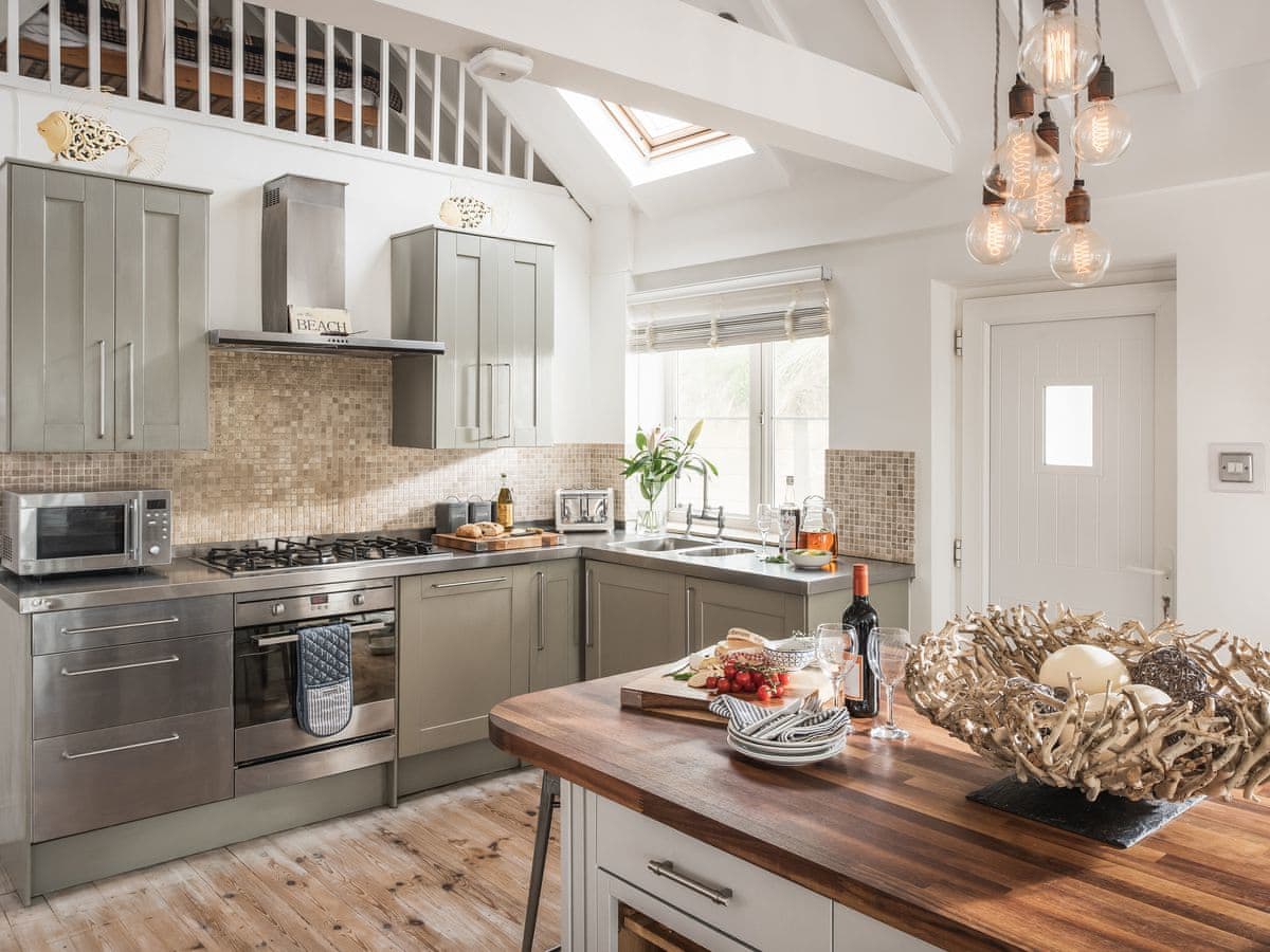 Barefoot Beach House Ref M544840 In Camber Sands Sussex