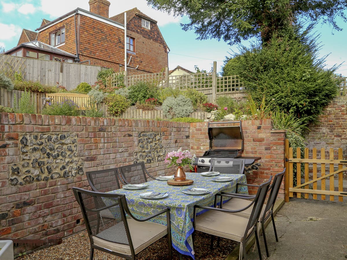 Pilgrim Cottage Ref M416041 In Hollingbourne Kent Mulberry