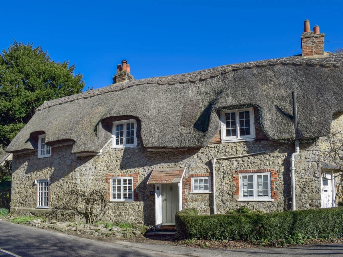 Apple Tree Cottage Ref 27329 In Shorwell Isle Of Wight