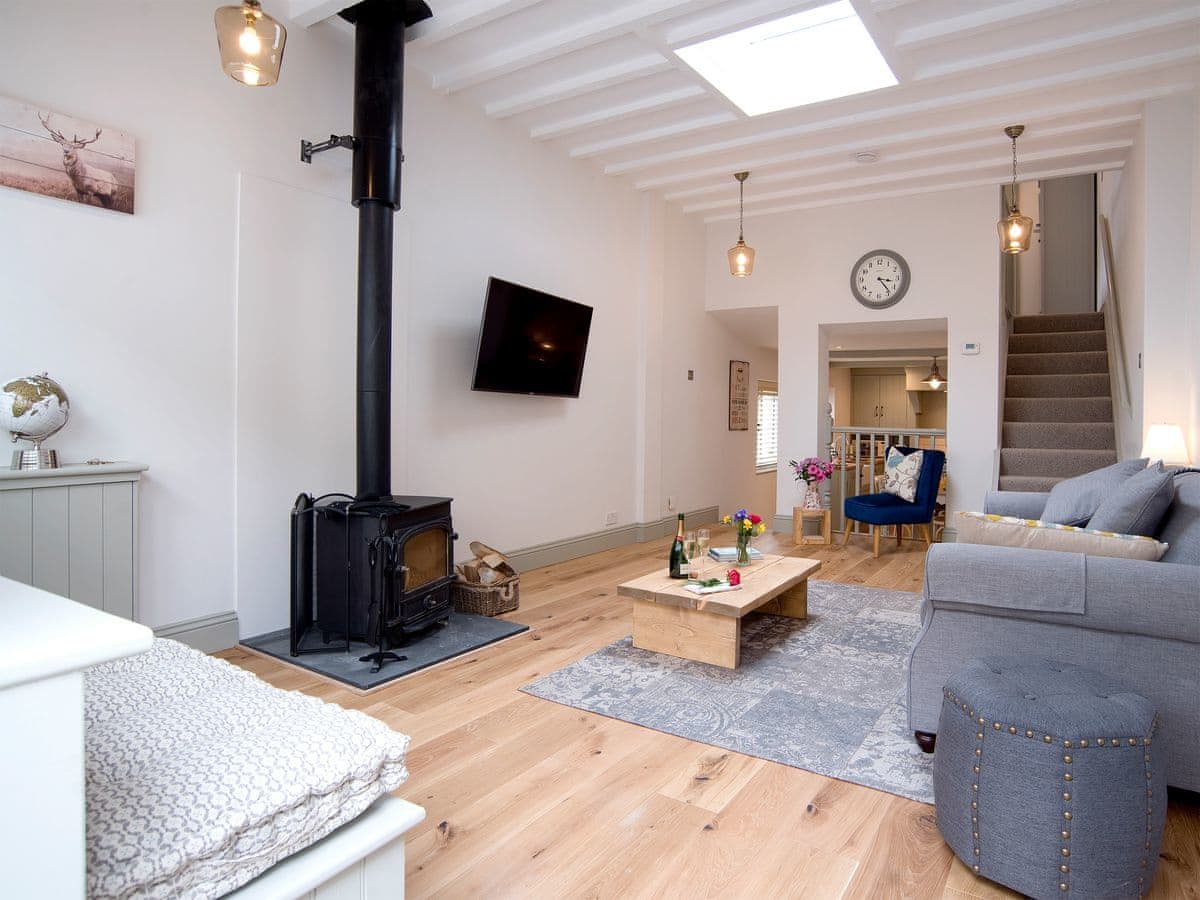 The Bolt Hole Ref Ukc3926 In Winchcombe Near Cheltenham