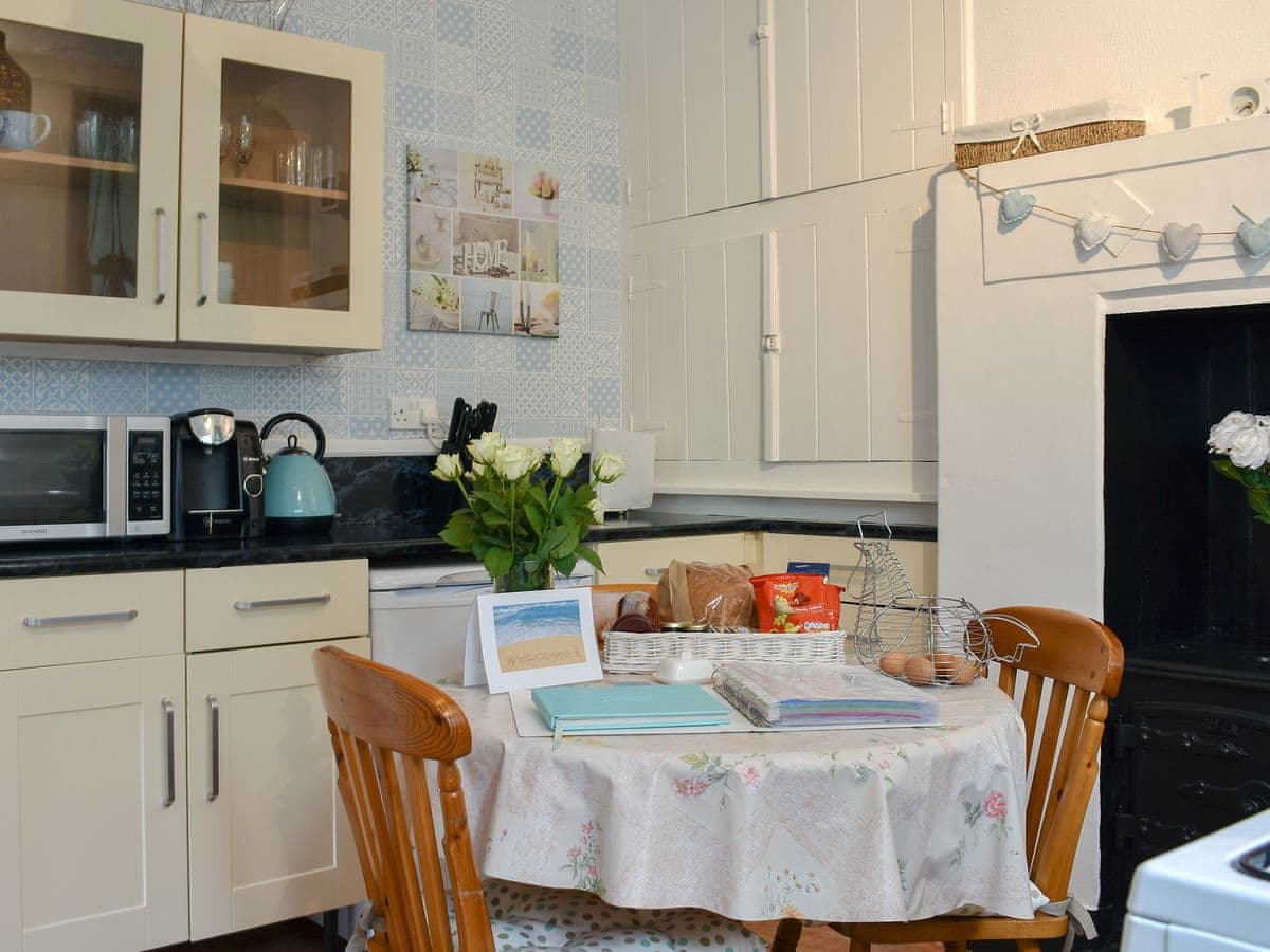 Polgray Mermaid Cottage Ref Uk11041 In St Austell Cornwall