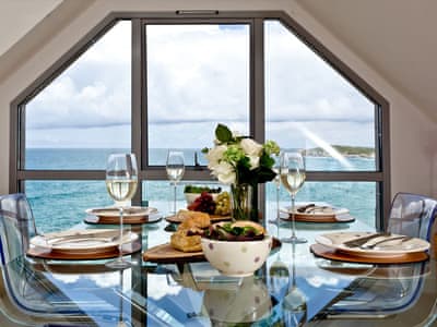 Fistral Beach Penthouse In Newquay Cornwall Blue Chip Holidays
