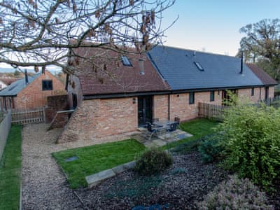 Ash Barn Fernhill Farm In Ryde Isle Of Wight Blue Chip Holidays
