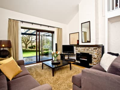 Rose Woodland Retreat In Wadebridge Cornwall Blue Chip Holidays