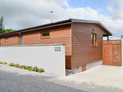 Gatra Farm Lodges Blake Fell Lodge Ref Uk1361 In Lamplugh