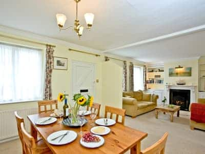 Jasmine Cottage Charmouth In Bridport Dorset Blue Chip Holidays