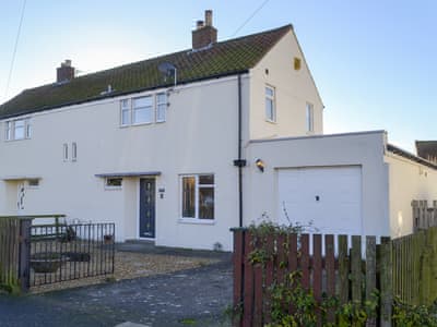 Waggy Tails Cottages In Beadnell Seahouses Northumbrian Cottages