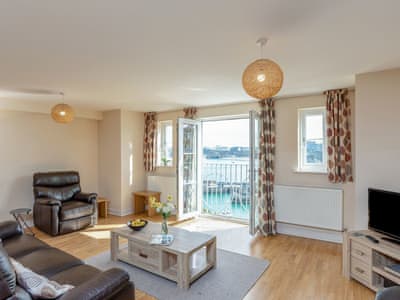 6 Harbour View In Newquay Cornwall Blue Chip Holidays