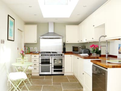 The Deal Beach House Ref M34979 In Deal Kent Cottages Com