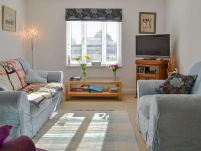 Crystal Cottage Ref Uk10808 In Briston Near Holt Norfolk