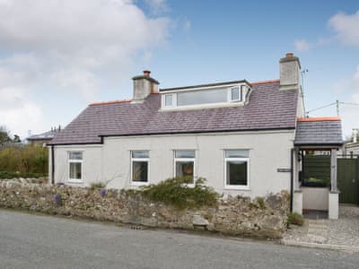 Llys Awel Cottages In Anglesey Llyn Peninsula Wales Cottages