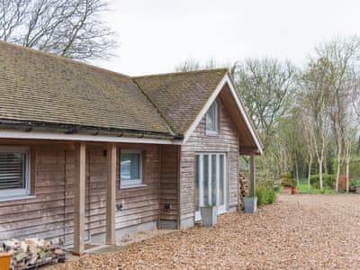 Homestead Lodge Ref M552970 In Monks Horton Kent Cottages Com