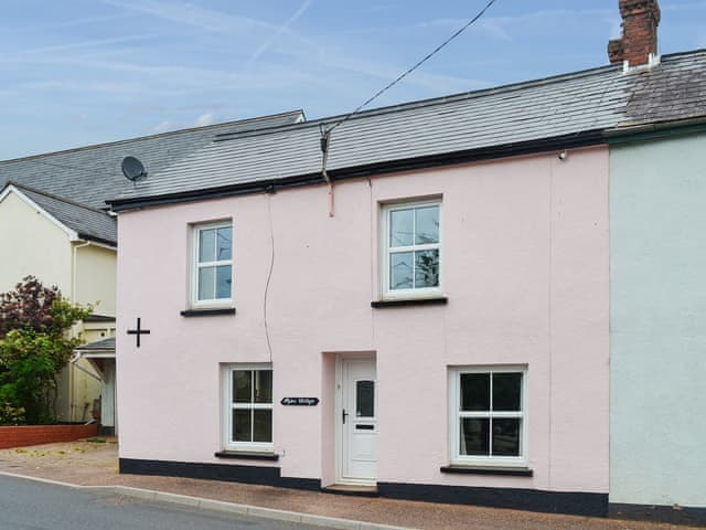 Piper Cottage Ref Ukc3673 In Halberton Near Tiverton Devon