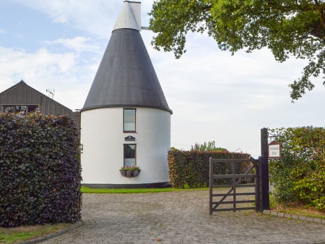 Leafwood Oast Ref 23316 In Bells Yew Green Tunbridge Wells