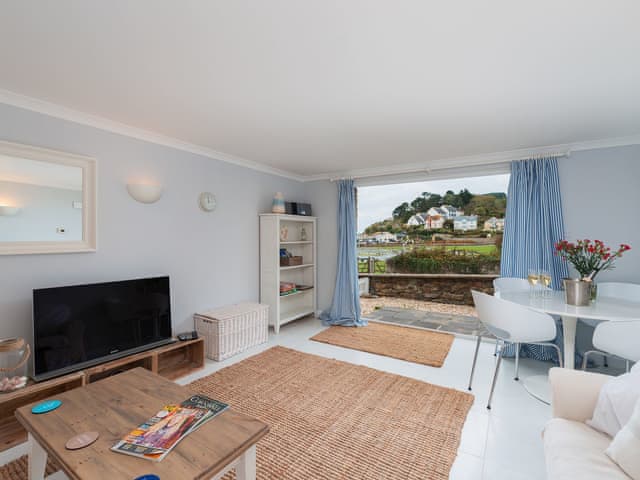 Mermaids Seaton Ref Bcsbmer In Seaton Cornwall Cottages Com